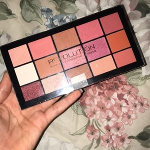 Revolution Reloaded iconic newtrawls 2